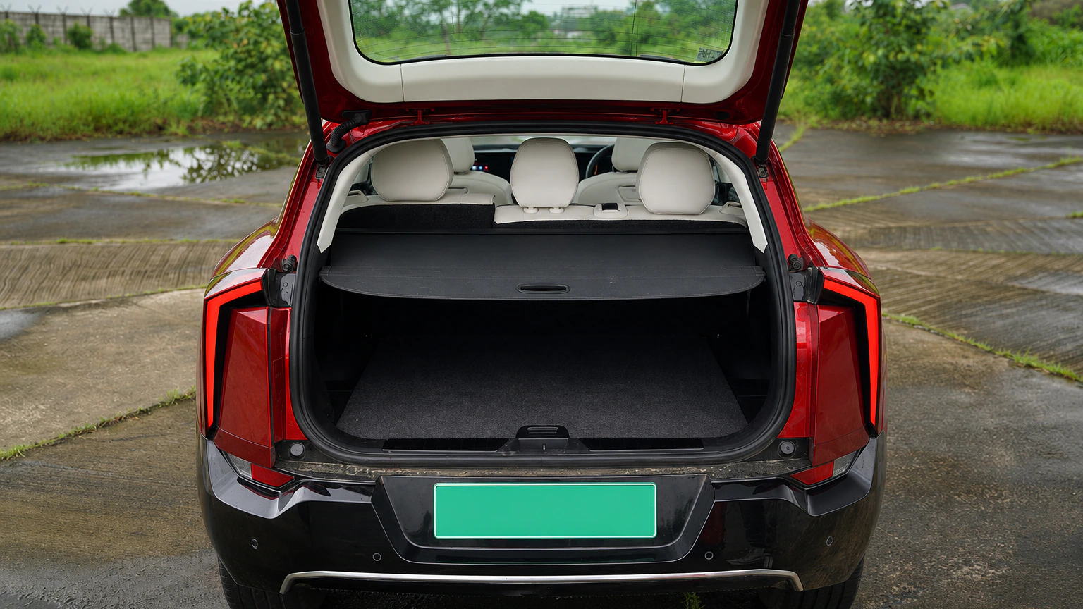 Mahindra XEV 9e interior