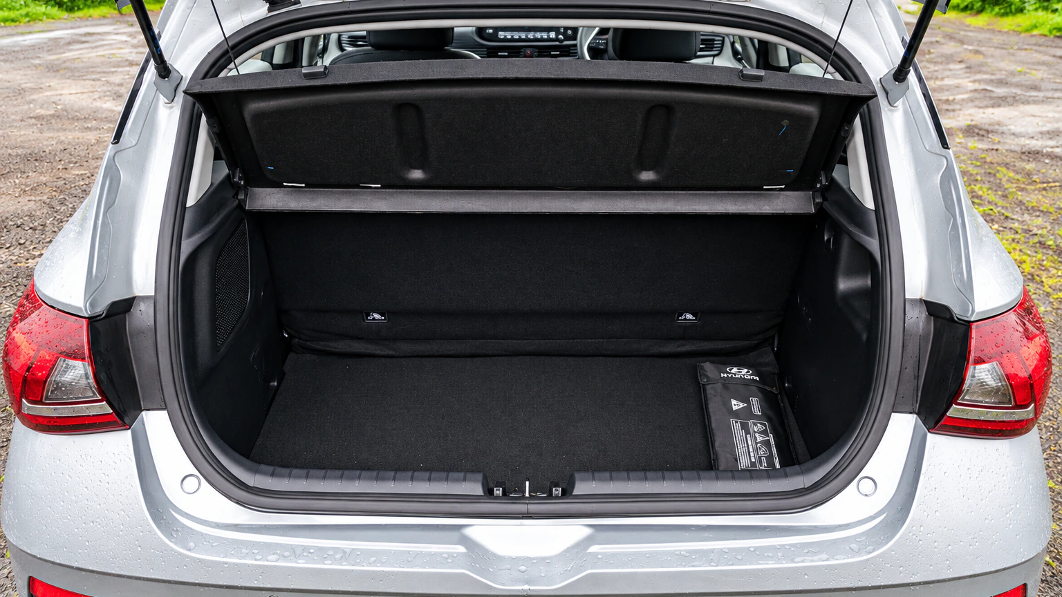 Hyundai i20 interior