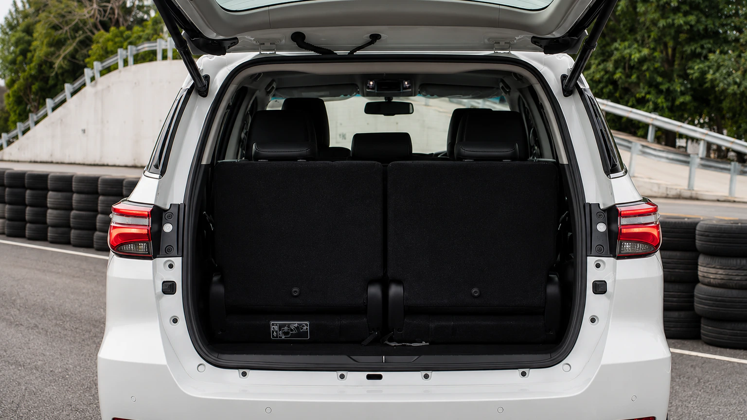 Toyota Fortuner interior
