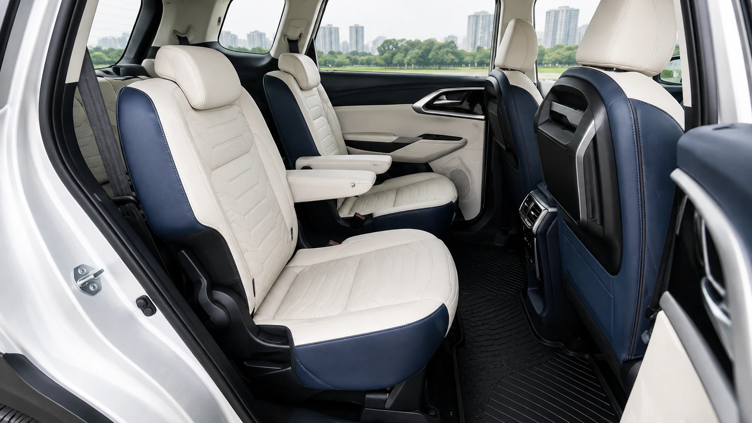 Kia Carens interior
