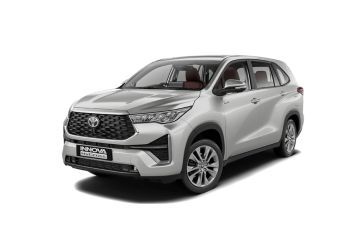 Toyota Innova Hycross — Platinum White Pearl