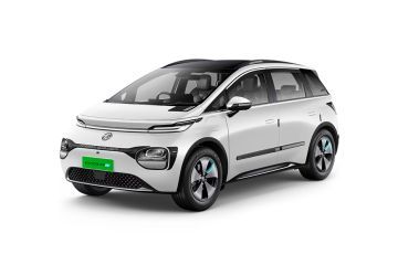 MG Windsor EV — Pearl White